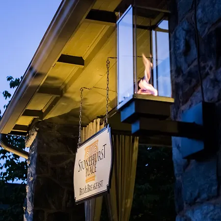 Stonehurst Place Bed & Breakfast-3